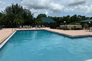 5851 Parkwalk Cir W, Boynton Beach, FL 33472 - Photo 22