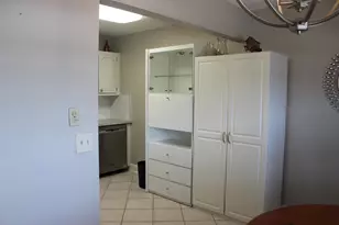 35 Somerset B, West Palm Beach, FL 33417 - Photo 8