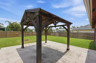 1526 SW Mullinax Ave, Port Saint Lucie, FL 34953 - Photo 28