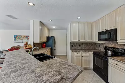 17276 Balboa Point Way, Boca Raton, FL 33487 - Photo 12