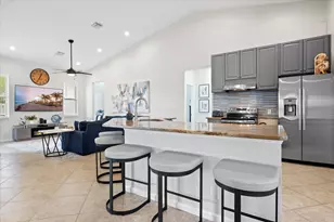 13866 Geranium Pl, Wellington, FL 33414 - Photo 6
