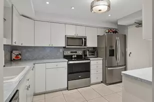3550 Galt Ocean Dr, Fort Lauderdale, FL 33308 - Photo 8