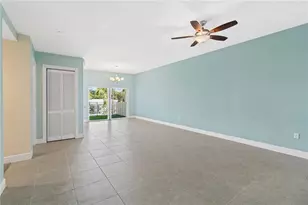 708 SE 15th St, Fort Lauderdale, FL 33316 - Photo 10