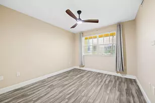 708 SE 15th St, Fort Lauderdale, FL 33316 - Photo 6