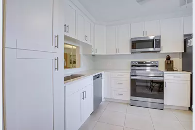 6698 10th Avenue N #301, Lake Worth, FL 33467 - Photo 2