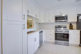 6698 10th Ave N, Lake Worth, FL 33467 - Photo 2