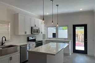 45 NE 50th St, Miami, FL 33137 - Photo 2