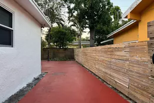 45 NE 50th St, Miami, FL 33137 - Photo 38