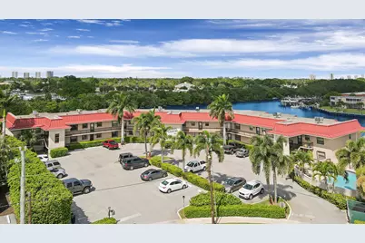 711 Hummingbird Way #201, North Palm Beach, FL 33408 - Photo 2