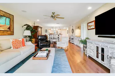 711 Hummingbird Way #201, North Palm Beach, FL 33408 - Photo 12