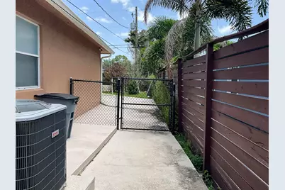 315 SW Dwight Avenue, Port Saint Lucie, FL 34983 - Photo 12