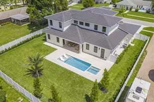 2384 Windsor Rd, Palm Beach Gardens, FL 33410 - Photo 6