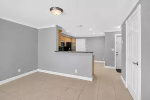 1603 Barcelona Way, Weston, FL 33327 - Photo 8