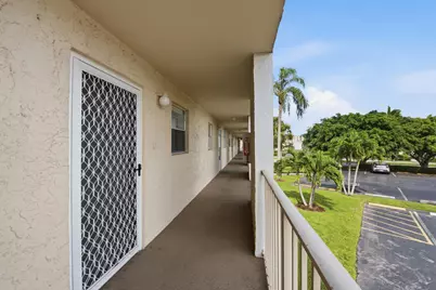 3231 Holiday Springs Boulevard #205, Margate, FL 33063 - Photo 6