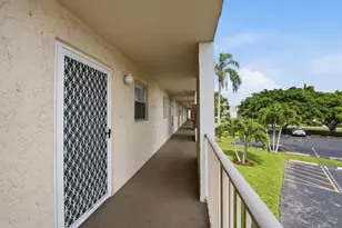 3231 Holiday Springs Blvd, Margate, FL 33063 - Photo 6