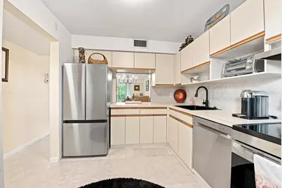 3231 Holiday Springs Boulevard #205, Margate, FL 33063 - Photo 6