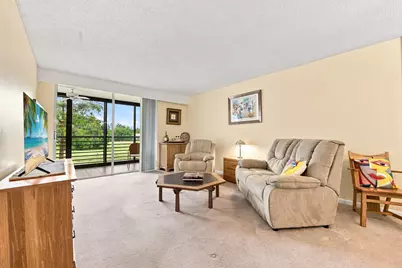3231 Holiday Springs Boulevard #205, Margate, FL 33063 - Photo 2