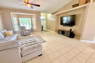 228 Park Rd N, Royal Palm Beach, FL 33411 - Photo 10