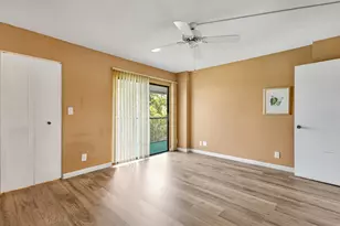 2209 S Cypress Bend Dr, Pompano Beach, FL 33069 - Photo 22