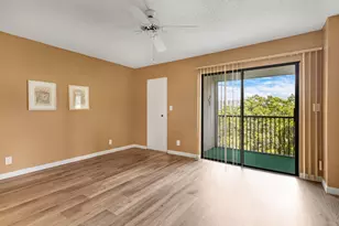 2209 S Cypress Bend Dr, Pompano Beach, FL 33069 - Photo 18