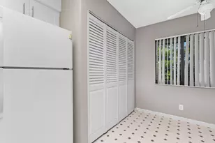 2209 S Cypress Bend Dr, Pompano Beach, FL 33069 - Photo 28
