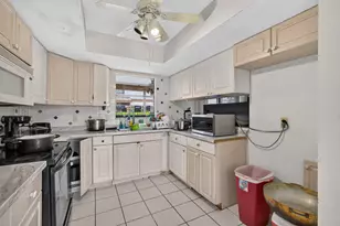 110 Sherwood Cir, Jupiter, FL 33458 - Photo 16