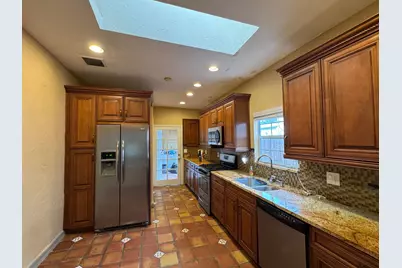 735 Colonial Road, West Palm Beach, FL 33405 - Photo 2