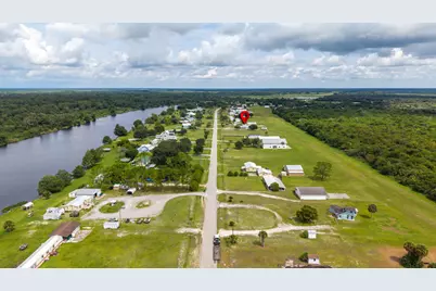 19695 NW 80th Drive, Okeechobee, FL 34972 - Photo 16