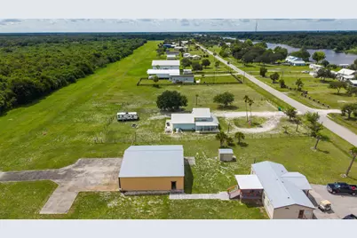 19695 NW 80th Drive, Okeechobee, FL 34972 - Photo 10