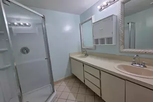 832 Blue Ridge Cir, West Palm Beach, FL 33409 - Photo 8
