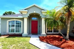 302 NE Greenbrier Ave, Port Saint Lucie, FL 34983 - Photo 2