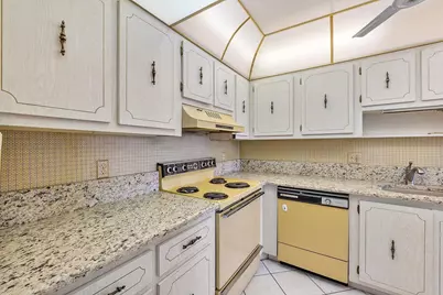 1141 Violet Terrace #101, Delray Beach, FL 33445 - Photo 6