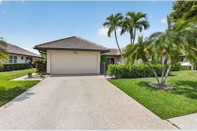 10300 Greentrail Drive N, Boynton Beach, FL 33436 - Photo 2