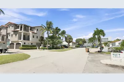 1945 NE 4th Street #Main, Deerfield Beach, FL 33441 - Photo 16