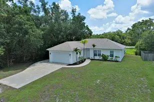 8978 100th Ct, Vero Beach, FL 32967 - Photo 1