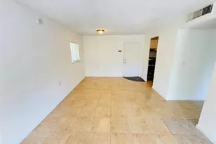 1068 N Benoist Farms Rd, West Palm Beach, FL 33411 - Photo 10