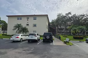 151 SW 134th Way, Pembroke Pines, FL 33027 - Photo 4