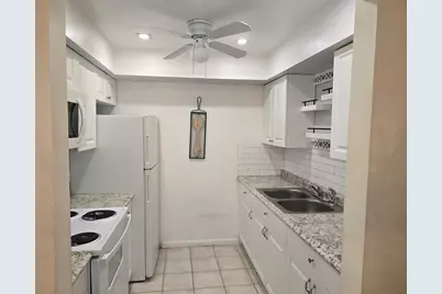 151 SW 134th Way #203N, Pembroke Pines, FL 33027 - Photo 12