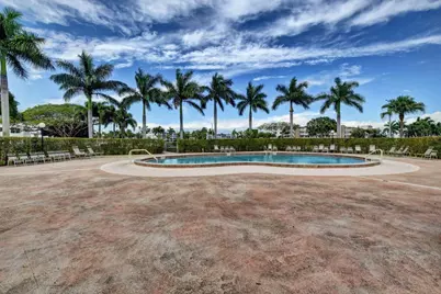 571 Fanshaw N, Boca Raton, FL 33434 - Photo 14