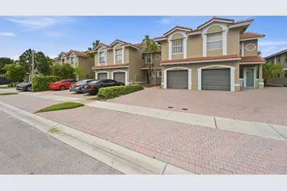 5477 NW 90th Terrace, Sunrise, FL 33351 - Photo 2