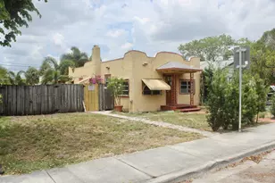 519 N J St, Lake Worth Beach, FL 33460 - Photo 2
