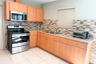 19731 NW 4th Ave, Miami Gardens, FL 33169 - Photo 10