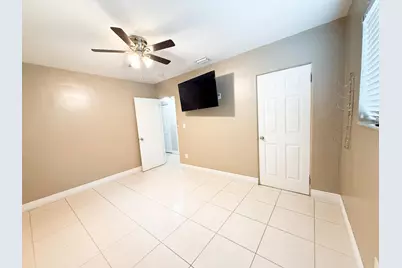 19731 NW 4th Avenue, Miami Gardens, FL 33169 - Photo 18