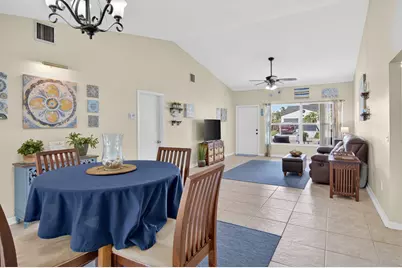 7919 Blairwood Circle S, Lake Worth, FL 33467 - Photo 16