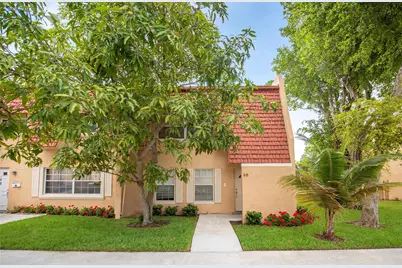 58 Ann Lee Lane, Tamarac, FL 33319 - Photo 2