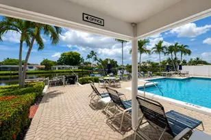 140 Cypress Club Dr, Pompano Beach, FL 33060 - Photo 30
