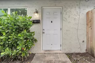1320 Wellington St, West Palm Beach, FL 33401 - Photo 4