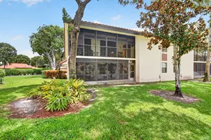 10247 N Circle Lake Dr, Boynton Beach, FL 33437 - Photo 40