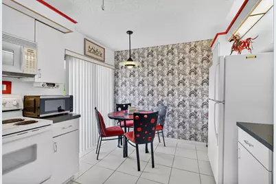 10247 N Circle Lake Drive #102, Boynton Beach, FL 33437 - Photo 20