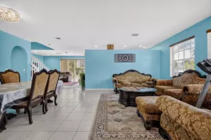 9080 Dupont Pl, Wellington, FL 33414 - Photo 4